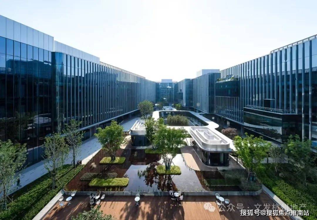 页网站→交房时间→在售详情→户型价格→小区环境→24小时热线九游会瑞城熙园售楼处电话→瑞城熙园售楼中心电话→楼盘百科→首(图4)